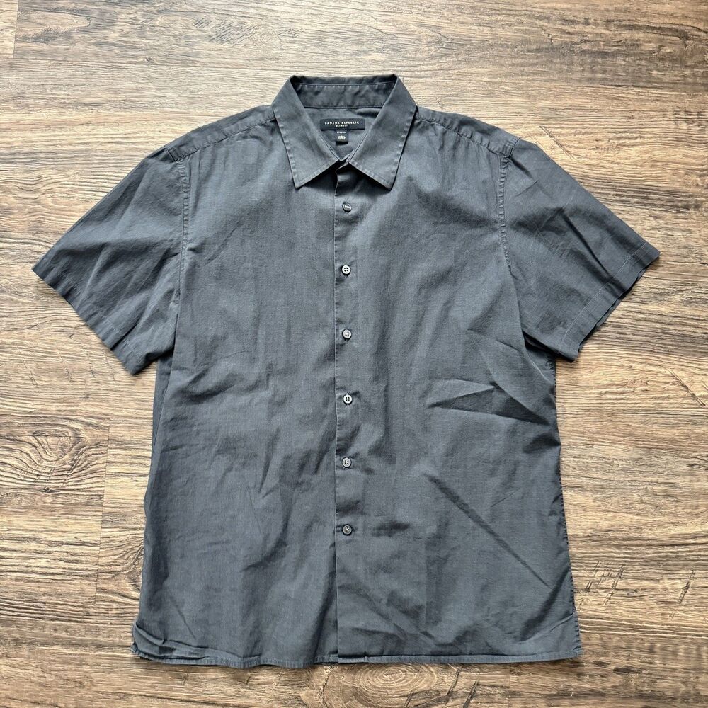 Banana Republic Button Down Slim Fit Short Sleeve Shirt Men’s Size L Charcoal